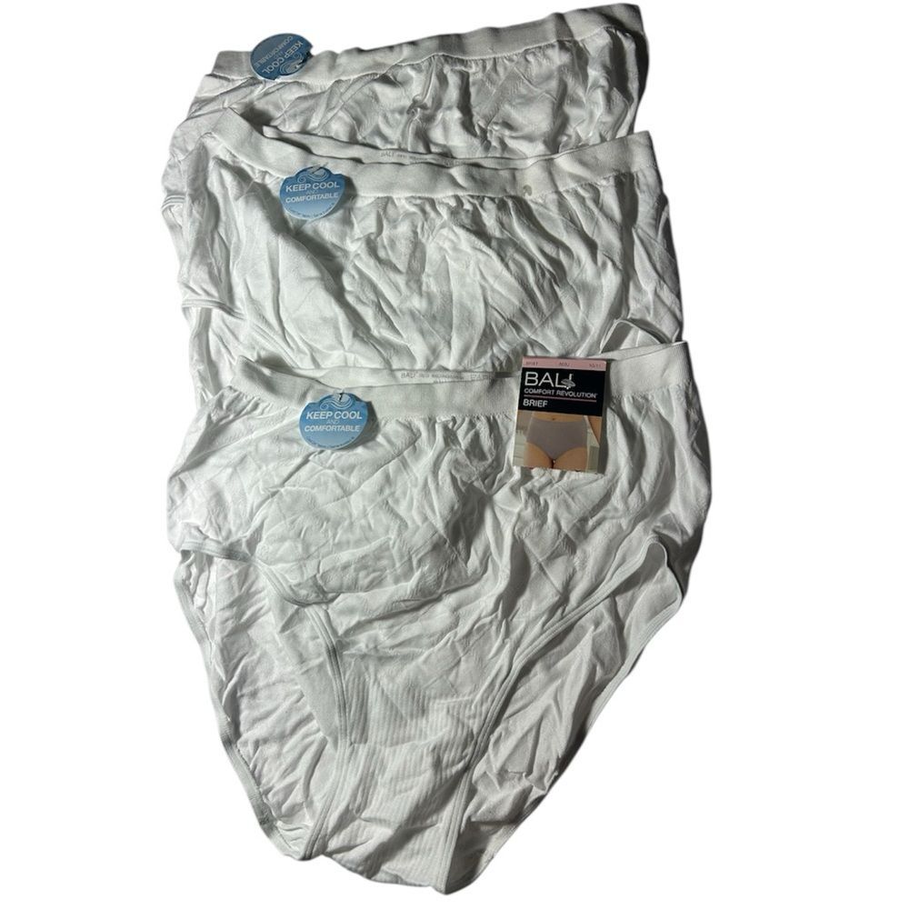 3 NEW WITH TAGS White High-Waisted Briefs 10/11 full coverage seamless